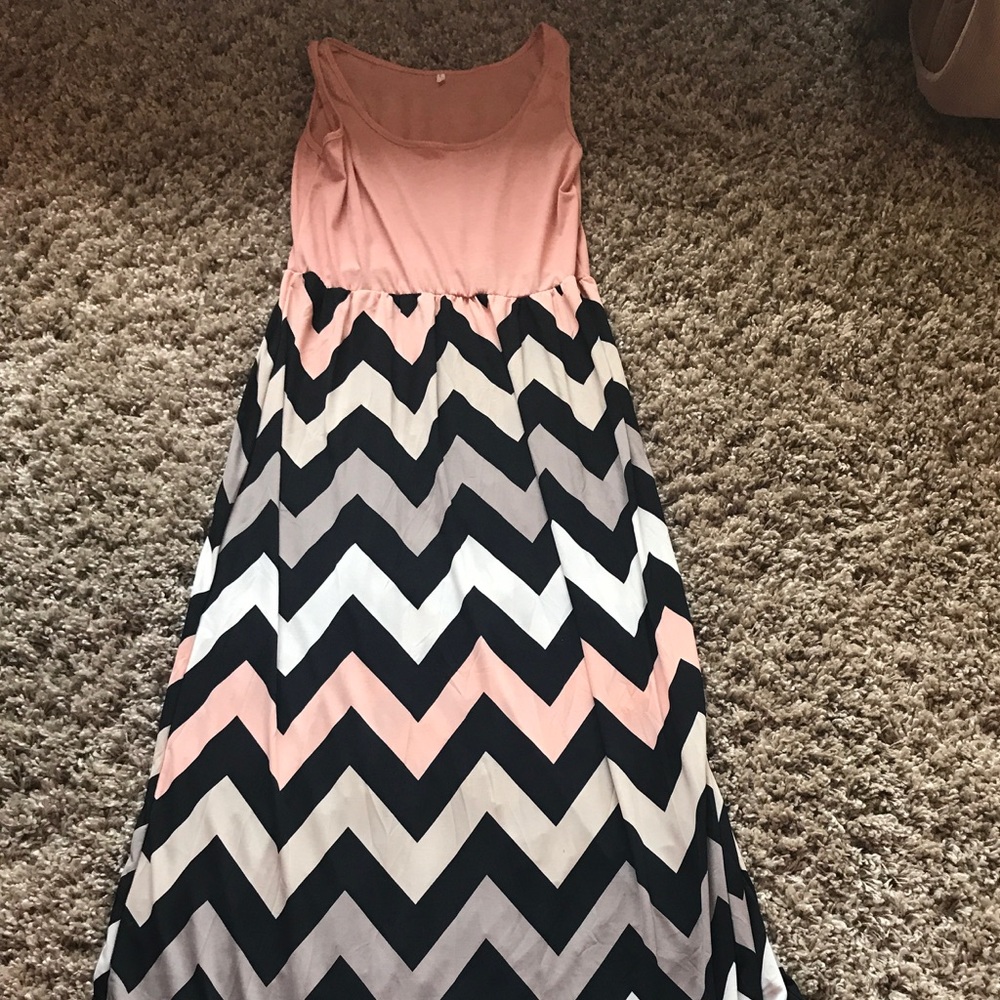 chevron maxi dress Size Large.